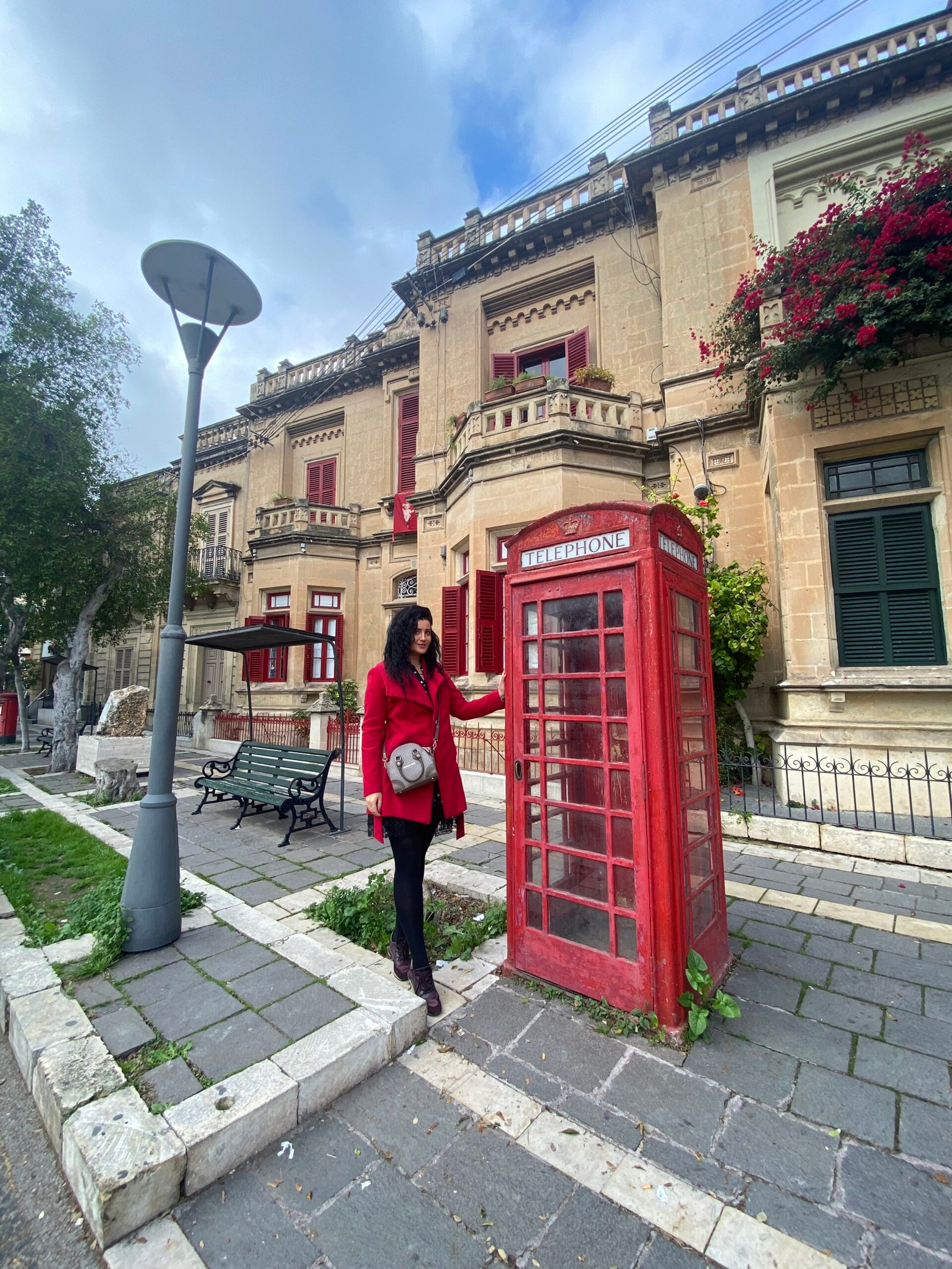 87AEF4E2-6937-4CEF-B28C-48F11A075872